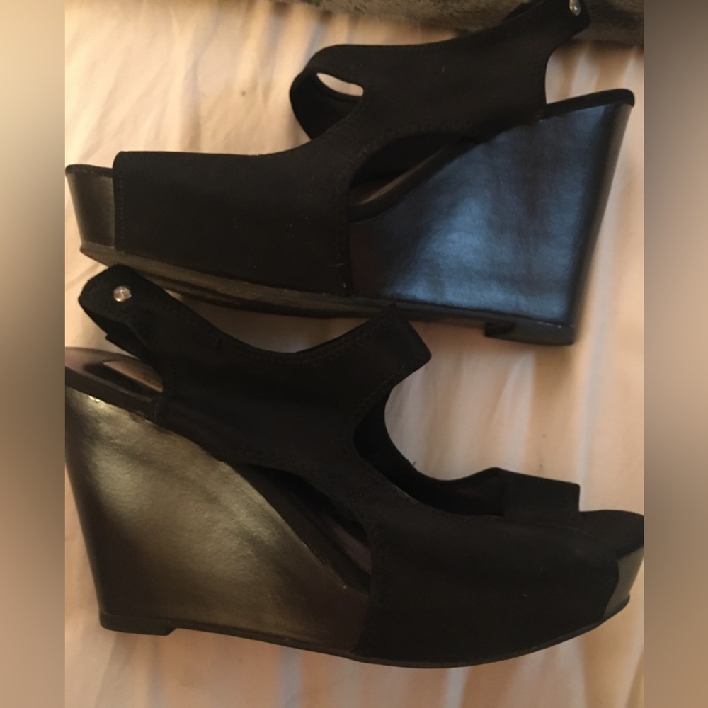 *UPDATED* - Womens size 9.5 Vera Wang black cutout wedge heels.